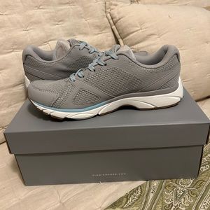 Vionic Tokyo Lt Grey Walking Sneaker